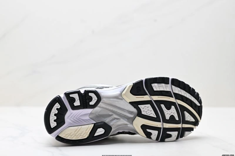 Cozy Asics Shoes 2549
