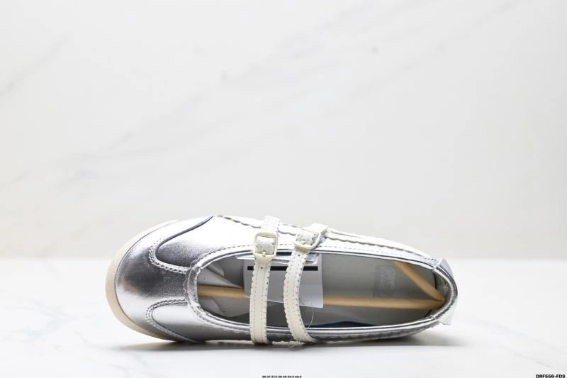 Compact Asics Shoes 2544