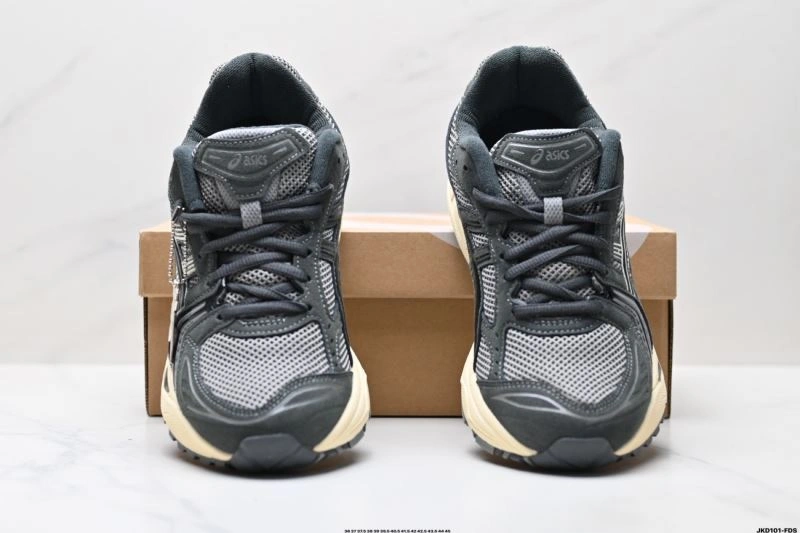Elegant Asics Shoes 2551