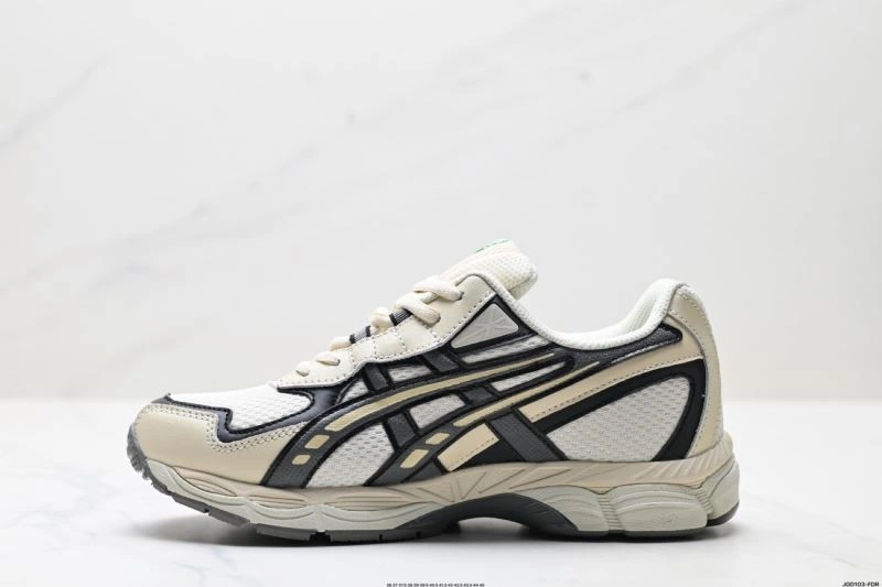 Trendsetting Asics Shoes 2526