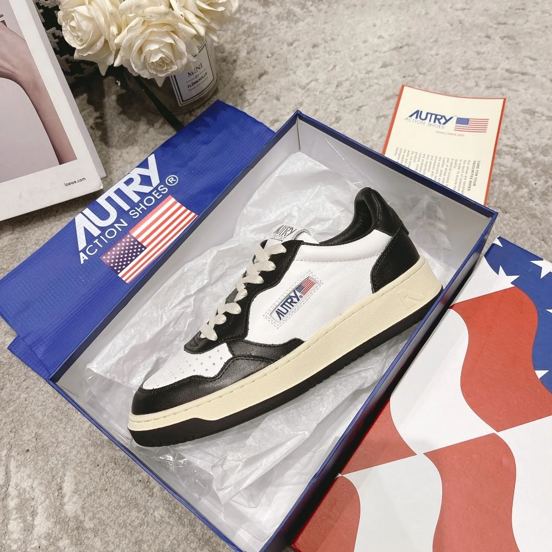 Autry Shoes OdorResistant 8366