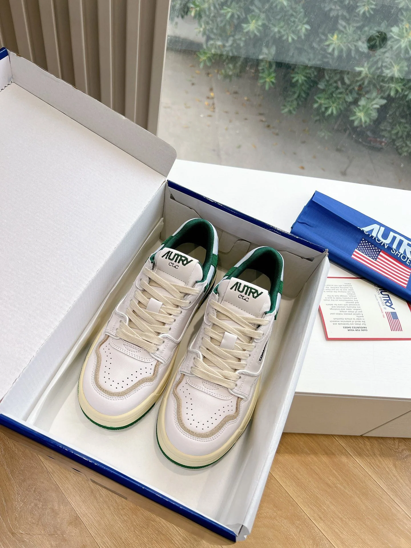 Attractive Autry Shoes 8368