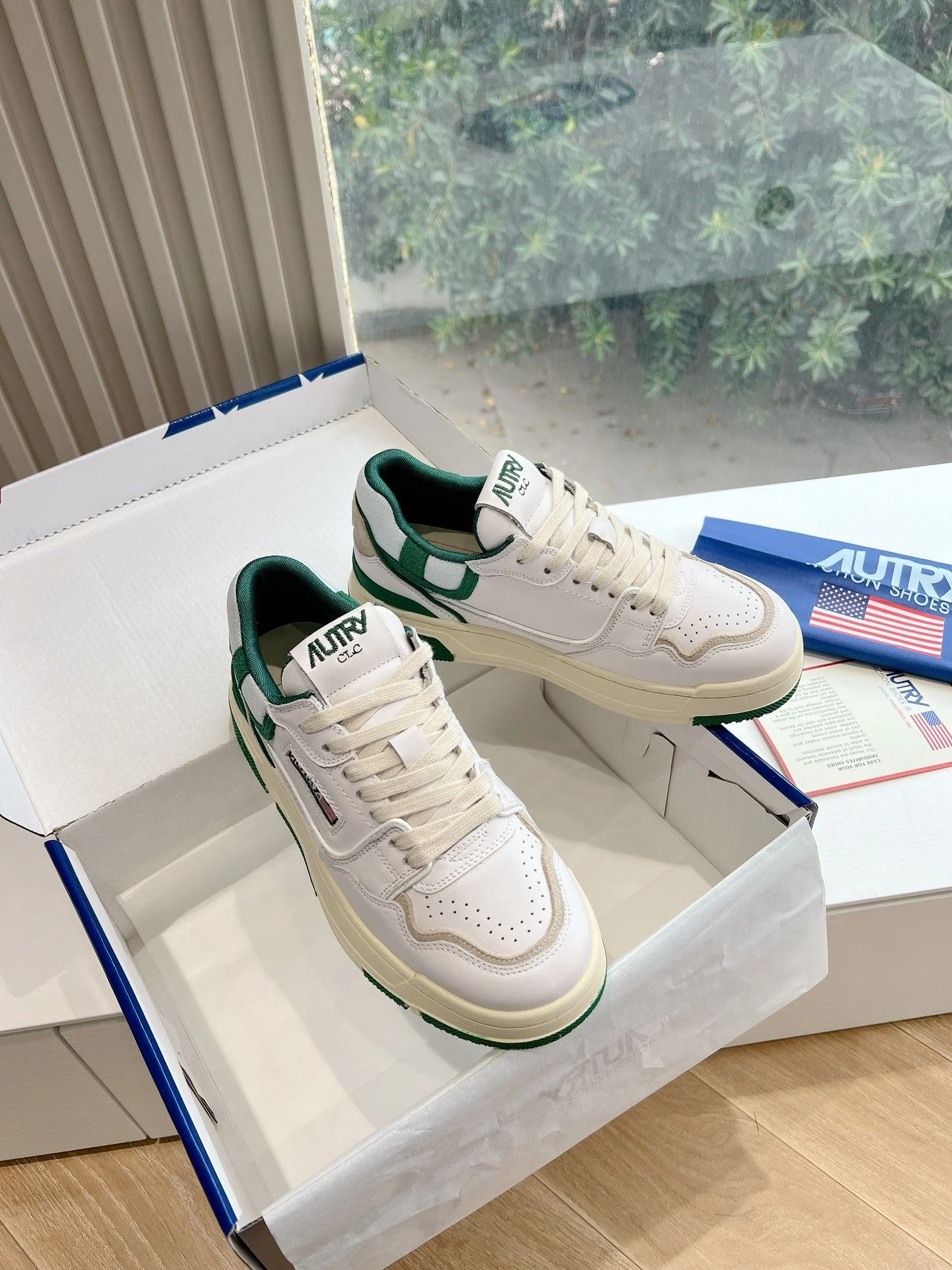 Attractive Autry Shoes 8368