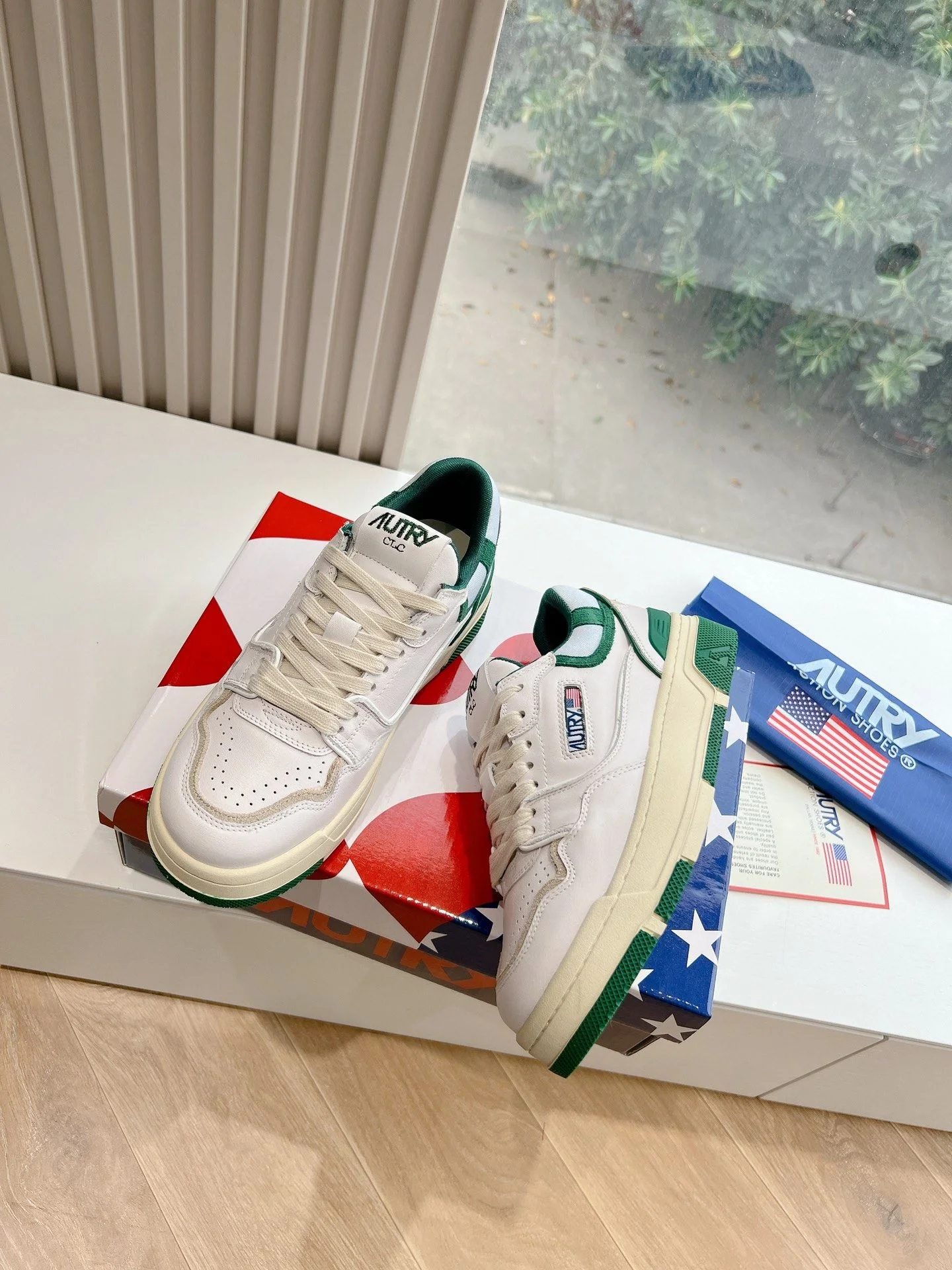 Attractive Autry Shoes 8368