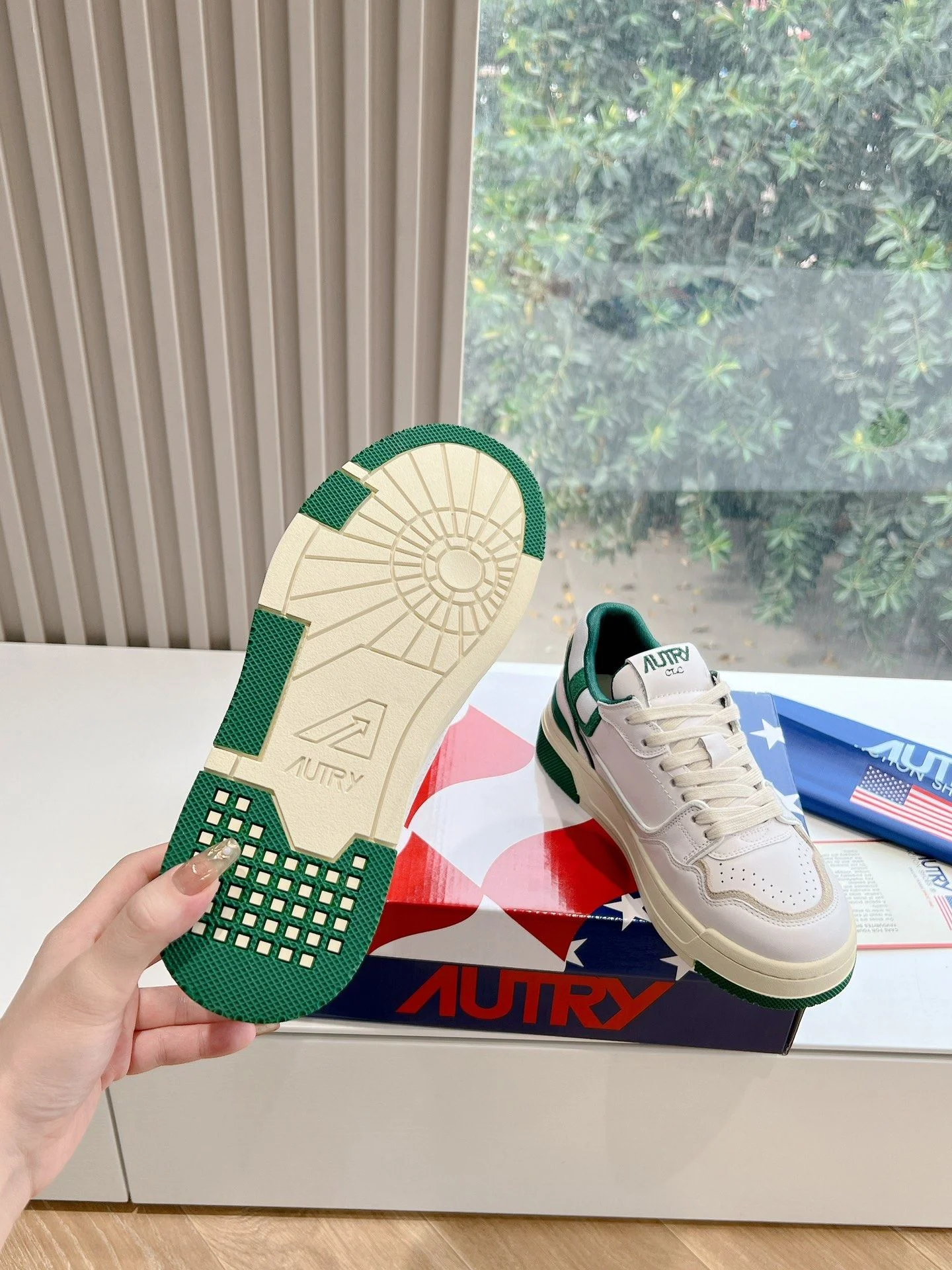 Attractive Autry Shoes 8368