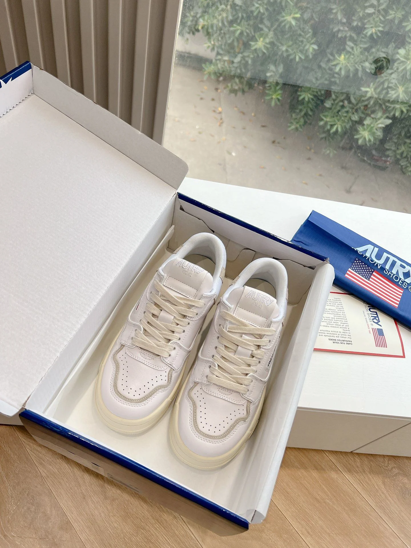 Autry Shoes FlexibleFit 8365