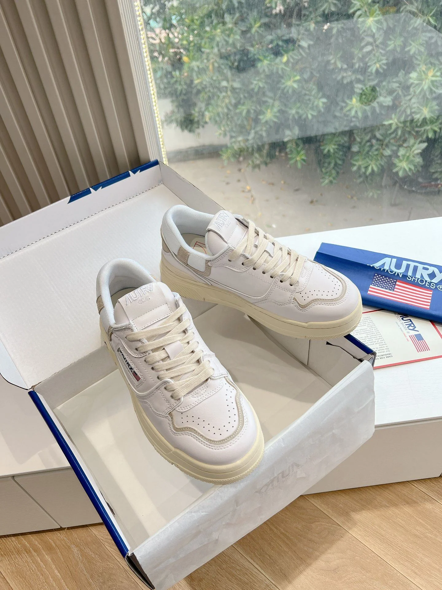 Autry Shoes FlexibleFit 8365