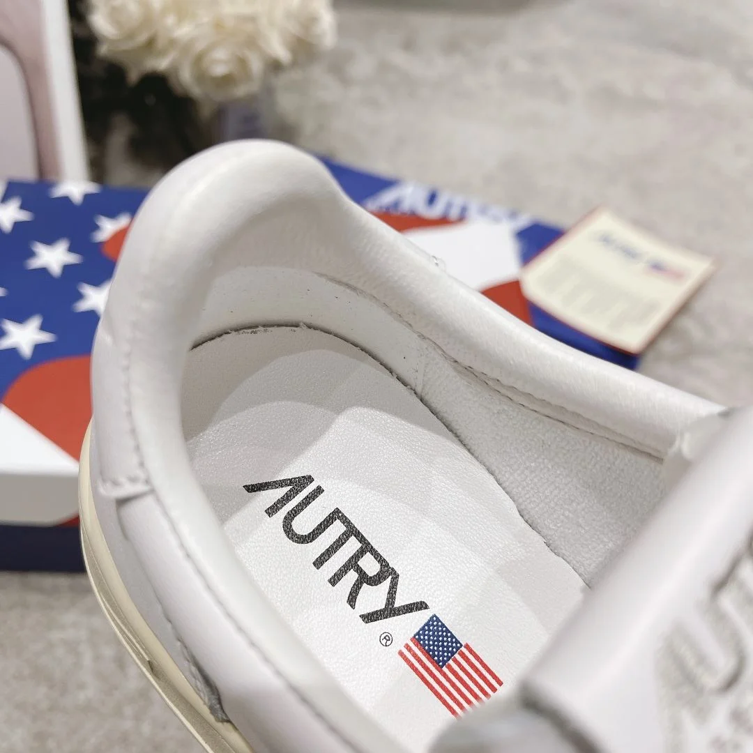 MoistureWicking Autry Shoes 8364