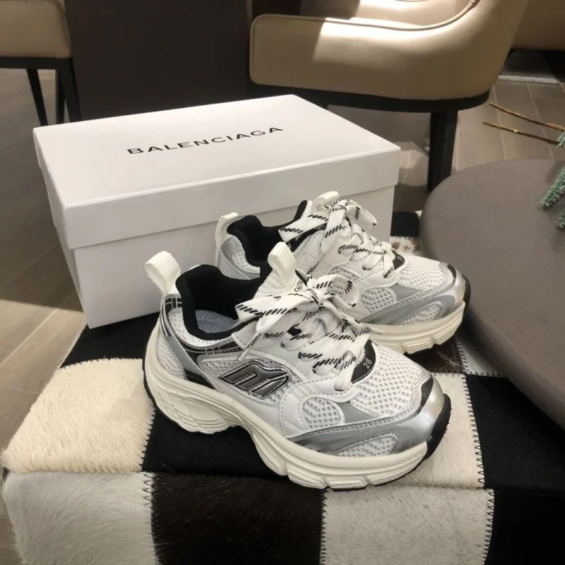 Lightweight BALENCIAGA SHOES 30320