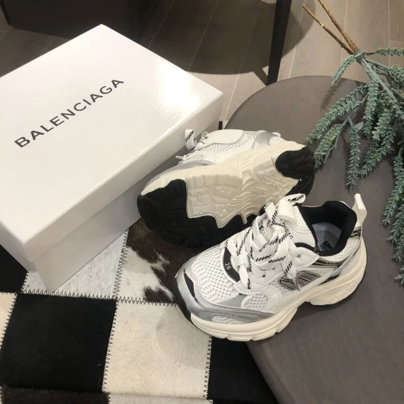 Lightweight BALENCIAGA SHOES 30320