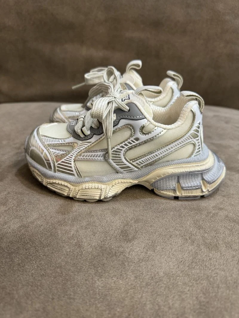 Snug BALENCIAGA SHOES 28899