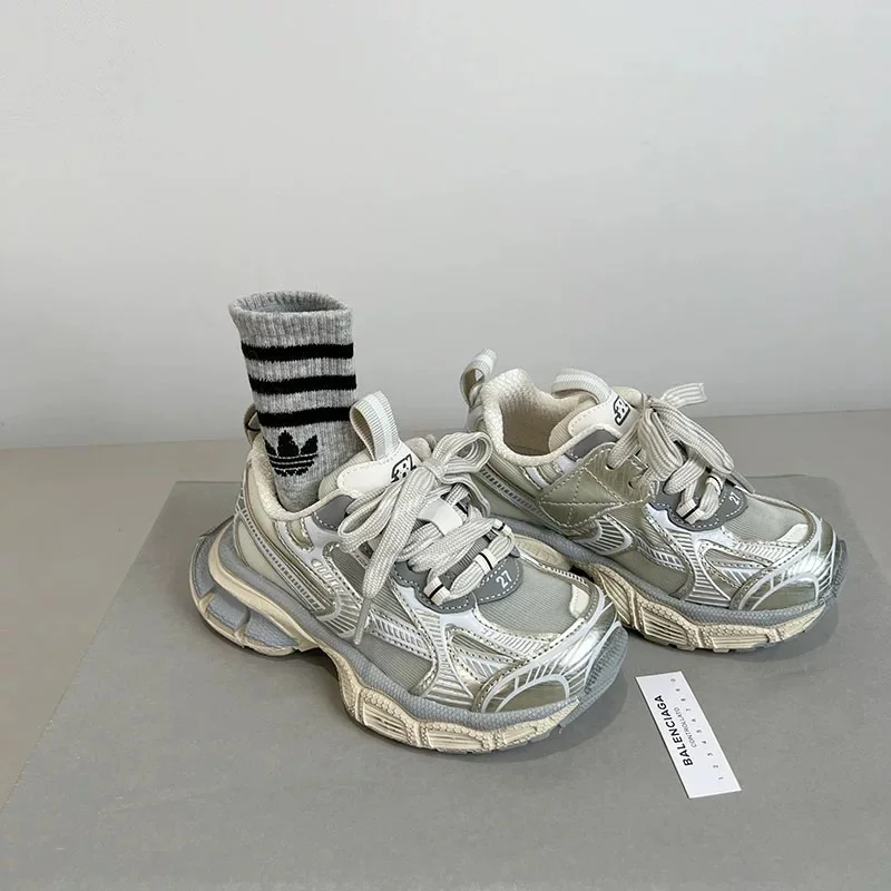 Snug BALENCIAGA SHOES 28899