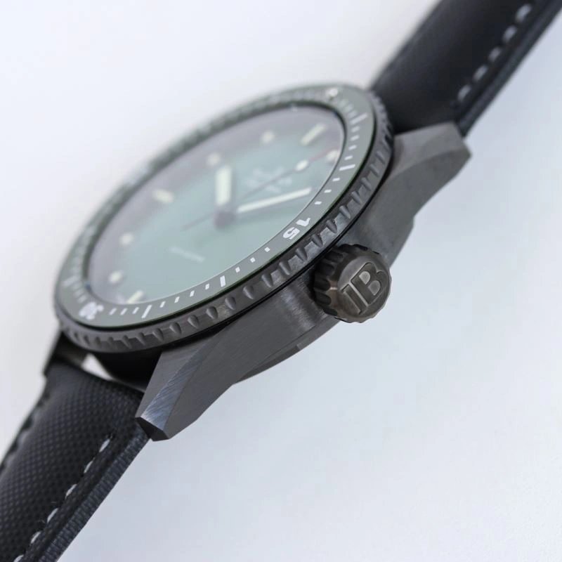 Bold BLANCPAIN Watches 177410
