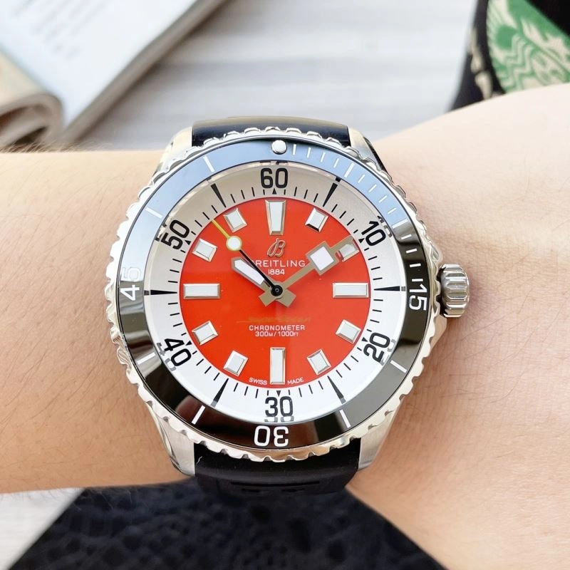 Contemporary BREITLING Watches 177933