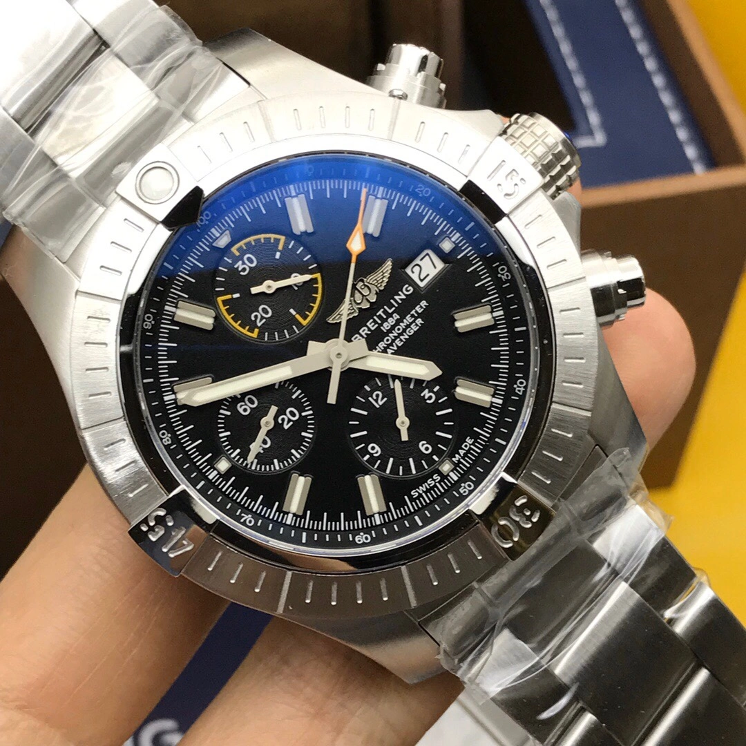 Seasonal BREITLING Watches 177574