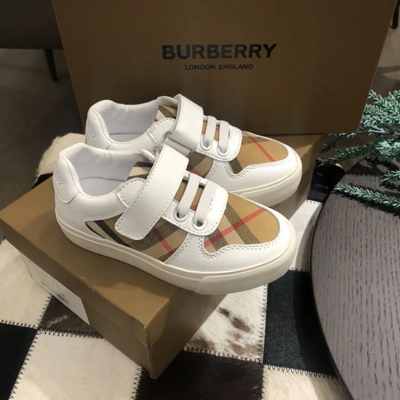 Unisex BURBERRY SHOES 29950
