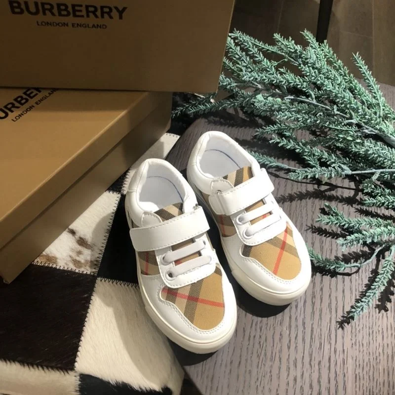 Unisex BURBERRY SHOES 29950