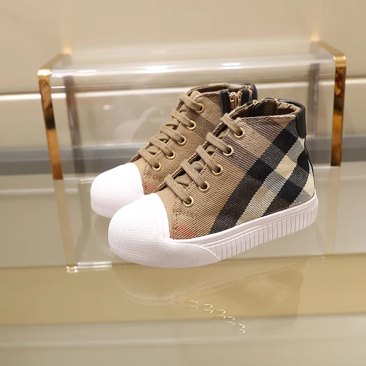 Supportive BURBERRY SHOES 29979