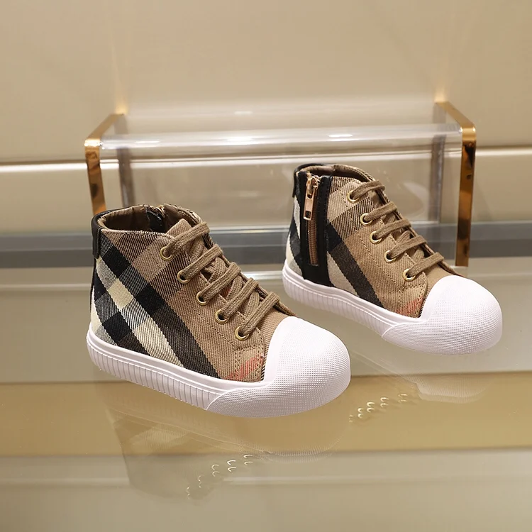 Supportive BURBERRY SHOES 29979