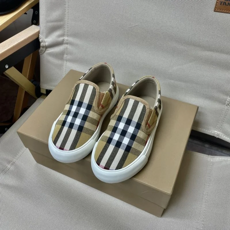 Classic BURBERRY SHOES 29965