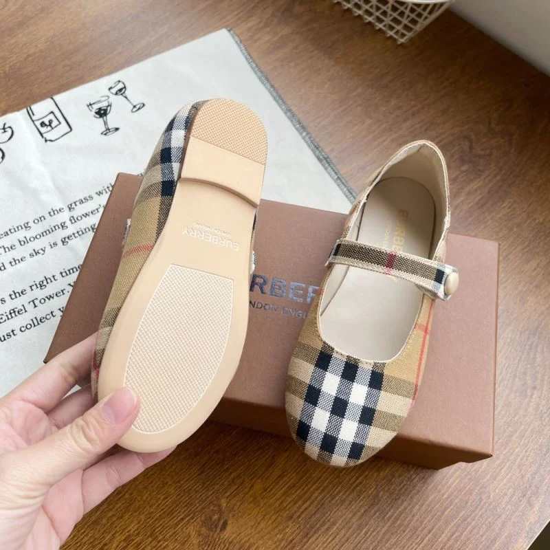 Original BURBERRY SHOES 29943