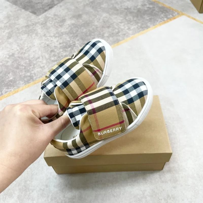 EyeCatching BURBERRY SHOES 29941