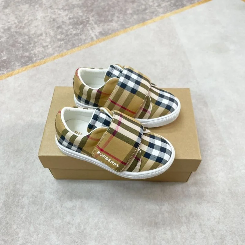 EyeCatching BURBERRY SHOES 29941