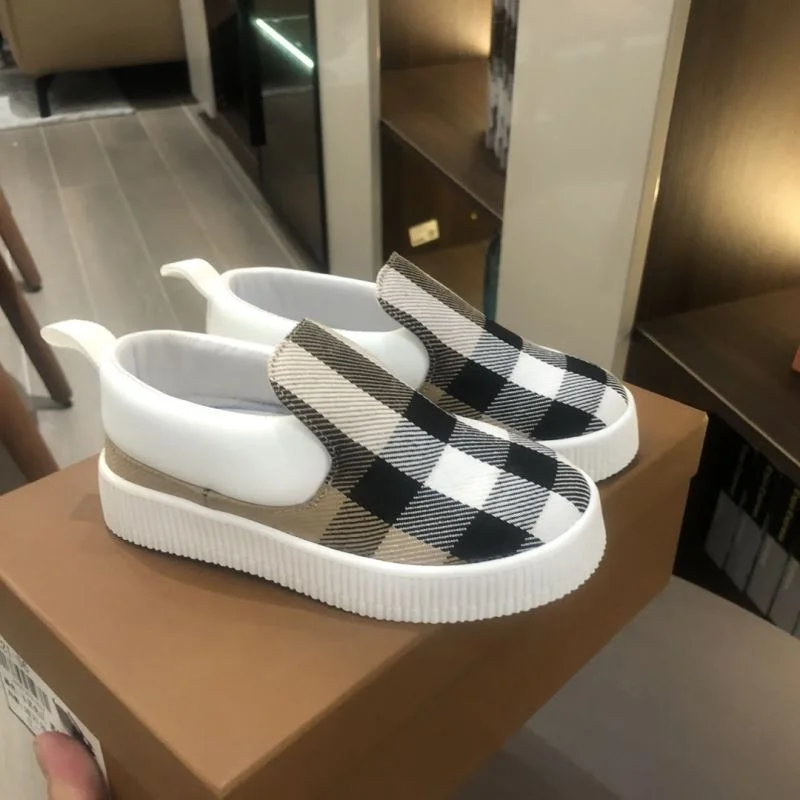 Fashionable BURBERRY SHOES 29932