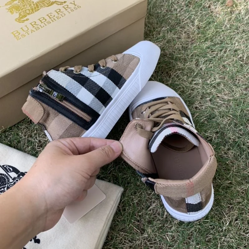 Functional BURBERRY SHOES 29935
