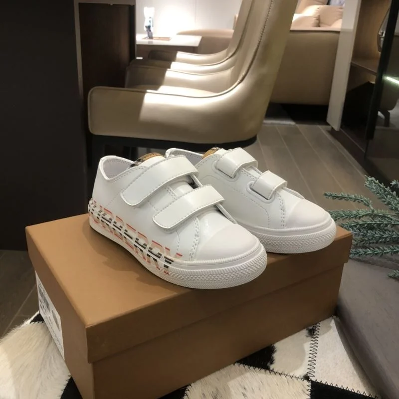 Attractive BURBERRY SHOES 29937