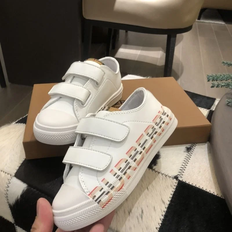 Attractive BURBERRY SHOES 29937