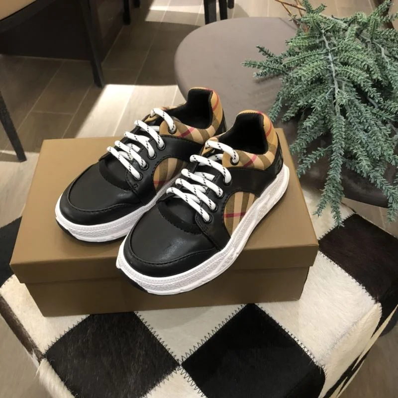 Chic BURBERRY SHOES 29910