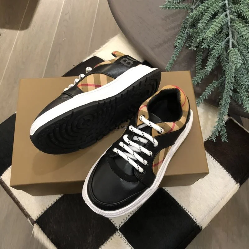 Chic BURBERRY SHOES 29910