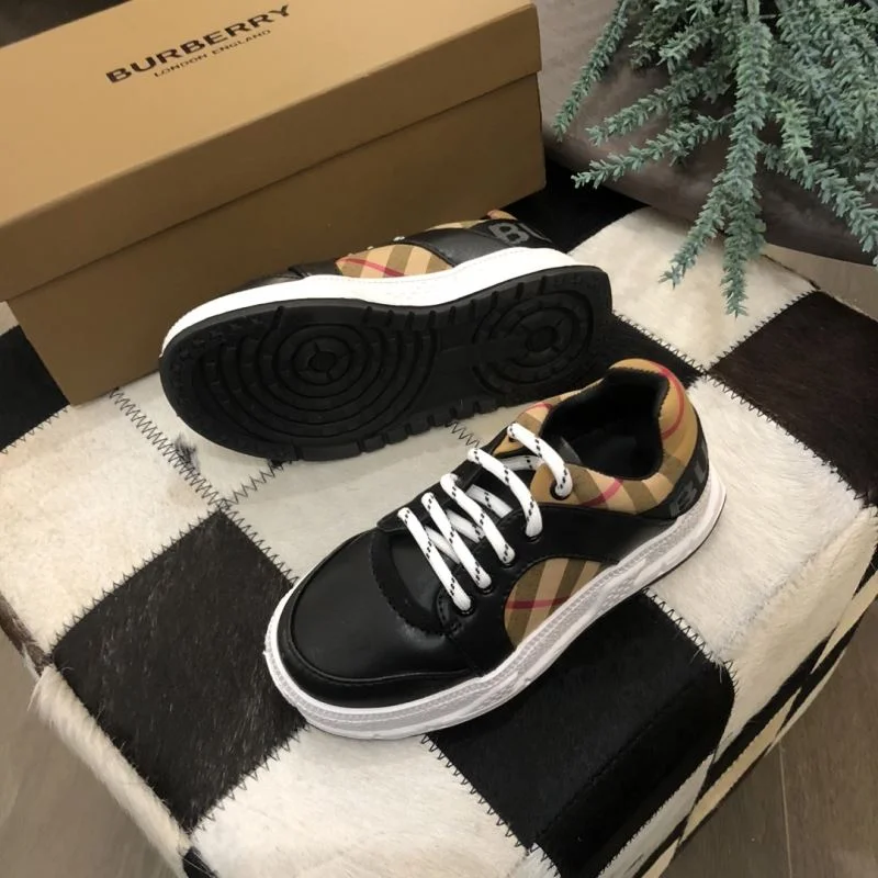 Chic BURBERRY SHOES 29910