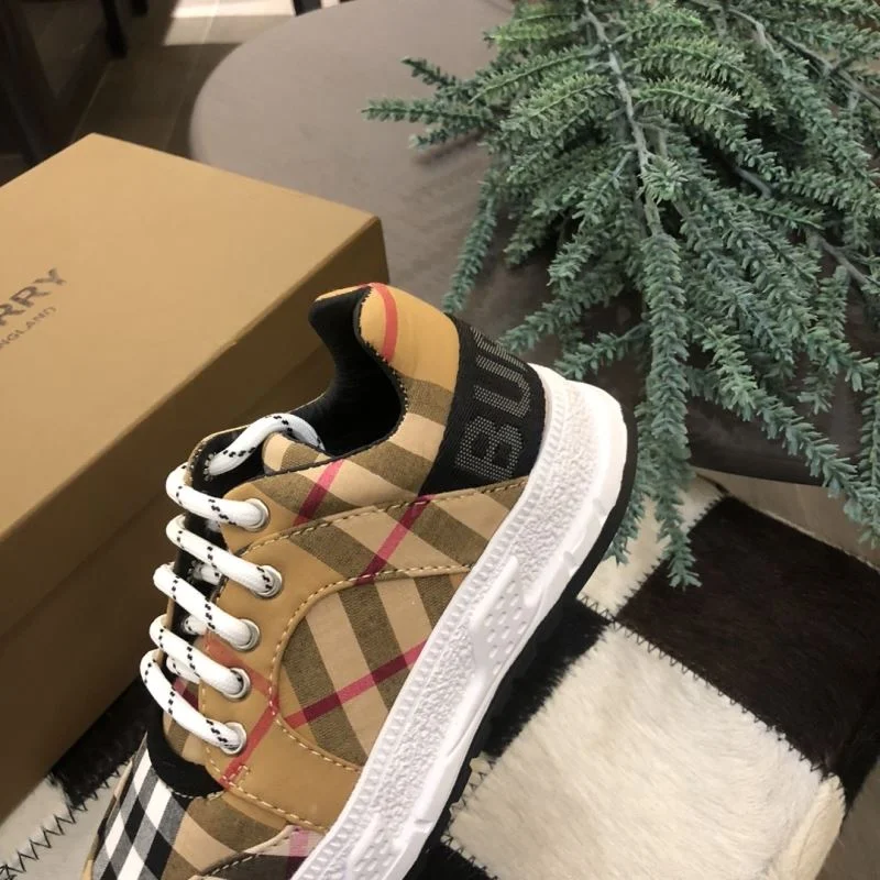 BURBERRY SHOES Neat 29908