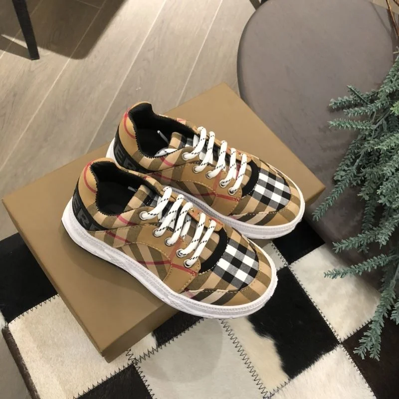 BURBERRY SHOES Neat 29908