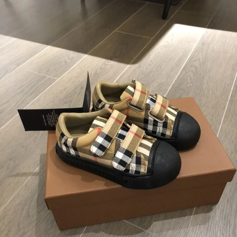 BURBERRY SHOES Unique 29873