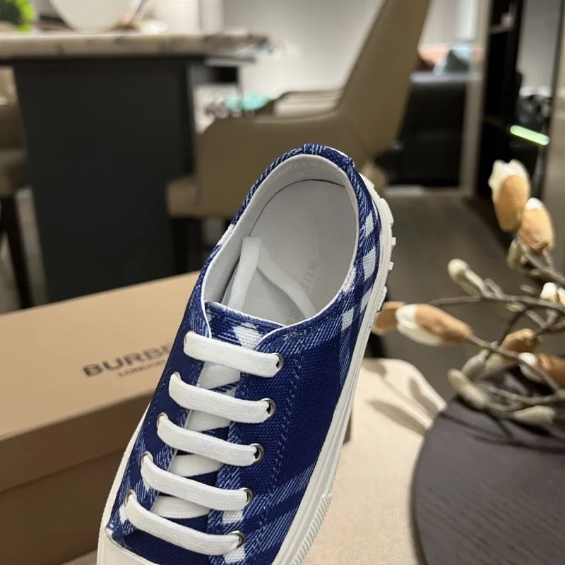 BURBERRY SHOES Packable 29887