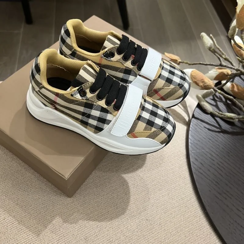 BURBERRY SHOES SoftTouch 29882