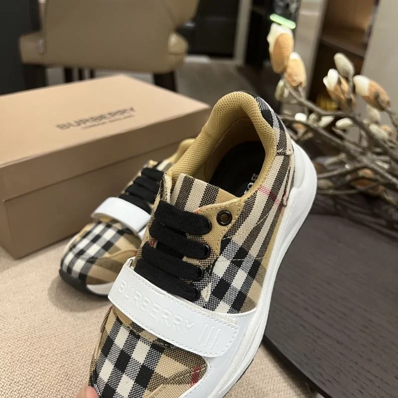 BURBERRY SHOES SoftTouch 29882