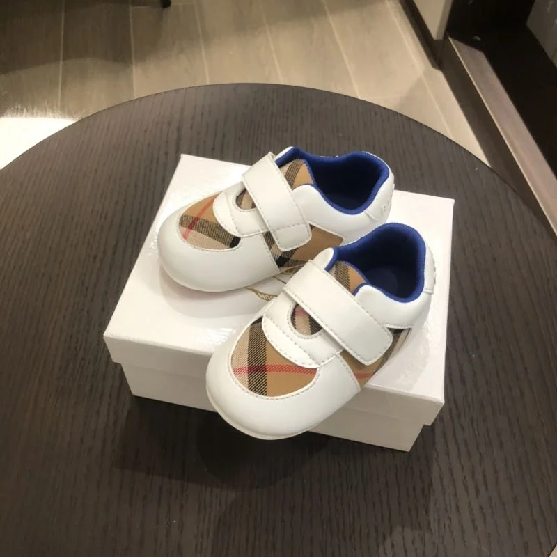Stylish BURBERRY SHOES 29870