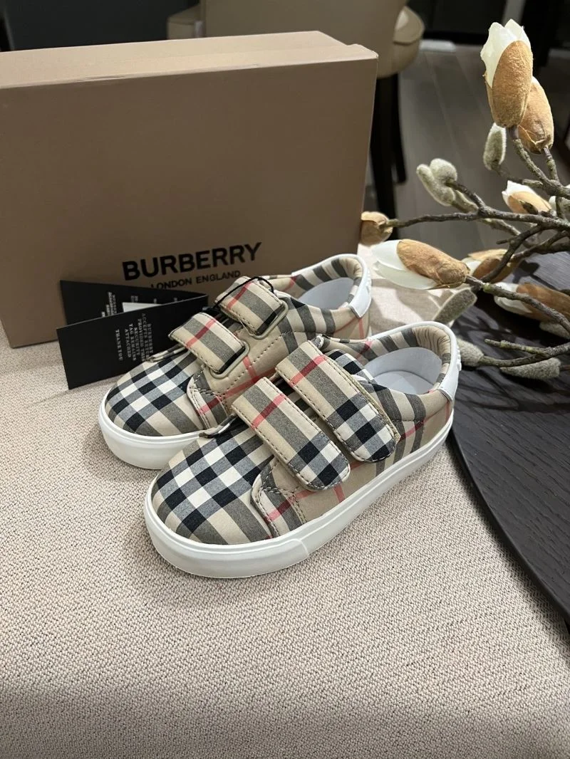 Sustainable BURBERRY SHOES 29881