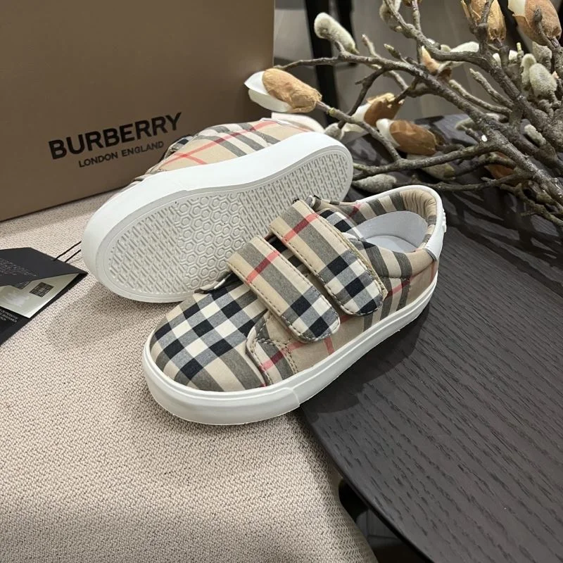 Sustainable BURBERRY SHOES 29881
