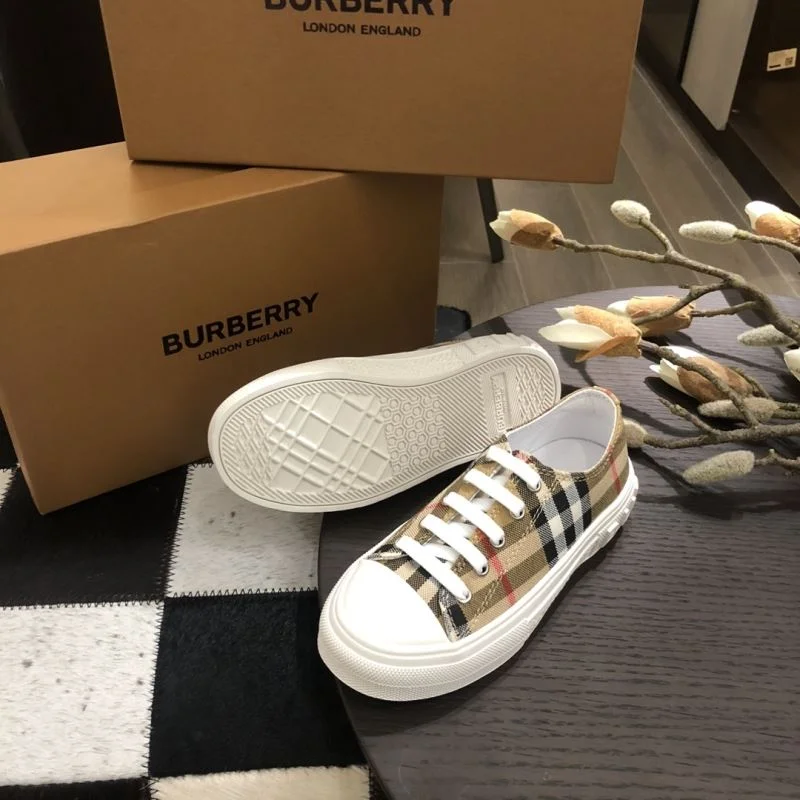 Resilient BURBERRY SHOES 29868