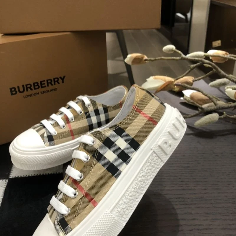 Resilient BURBERRY SHOES 29868
