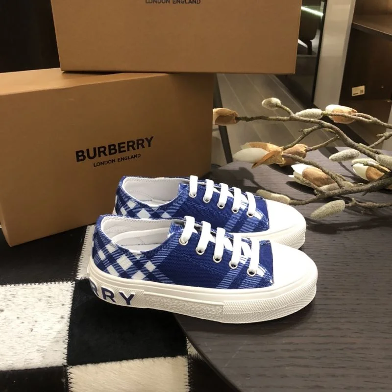Resilient BURBERRY SHOES 29883