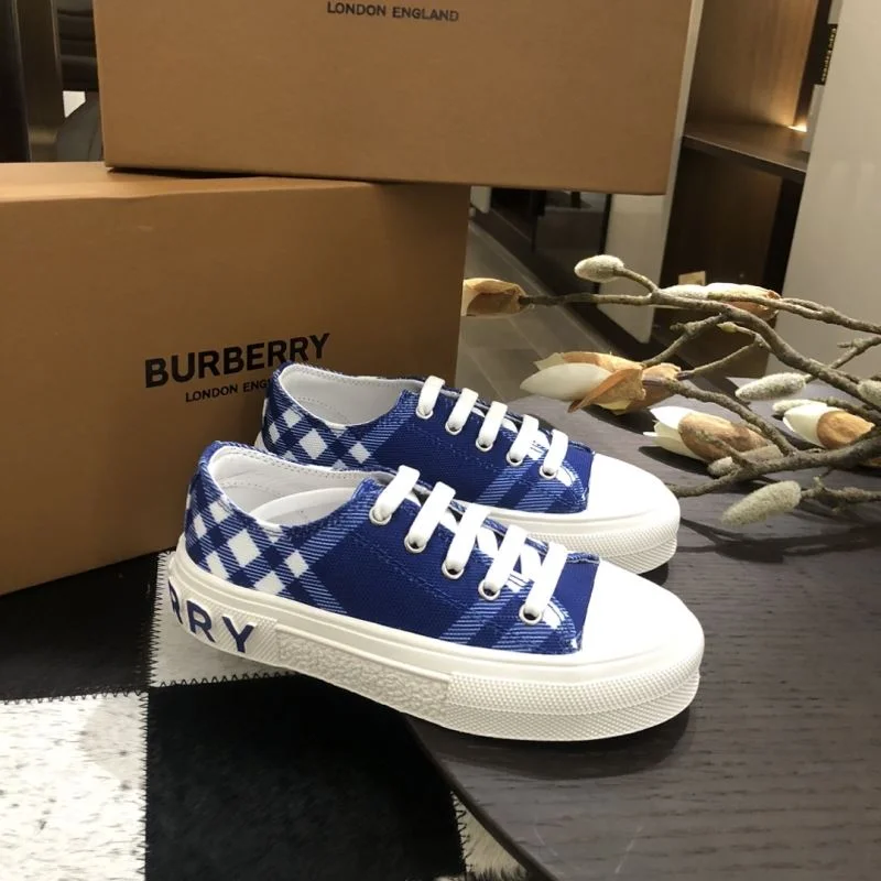 Resilient BURBERRY SHOES 29883