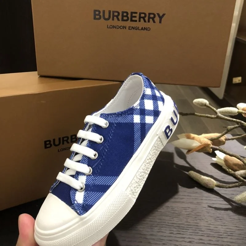 Resilient BURBERRY SHOES 29883