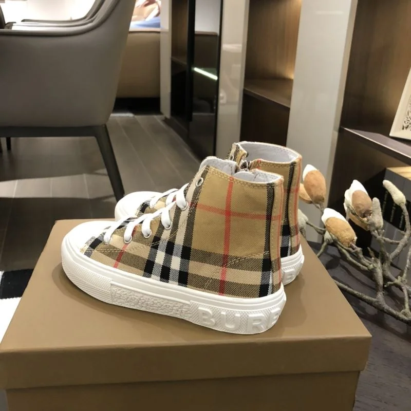BURBERRY SHOES Flexible 29889