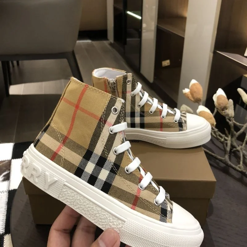 BURBERRY SHOES Flexible 29889